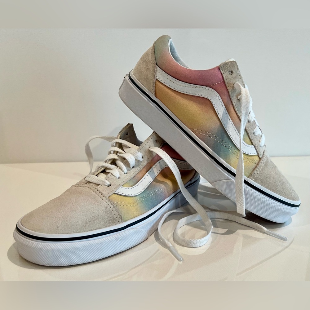 Vans Aura Shift Rainbow Gradient Sneakers Size 5.5 Women’s Girls - Picture 1 of 11